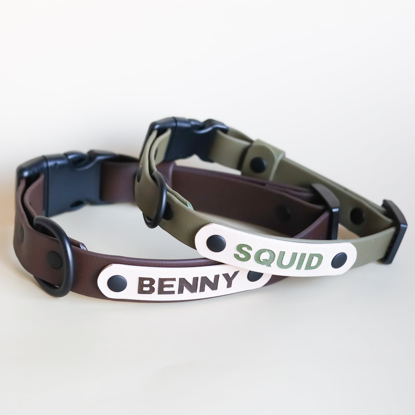Adjustable collar with quick release buckle