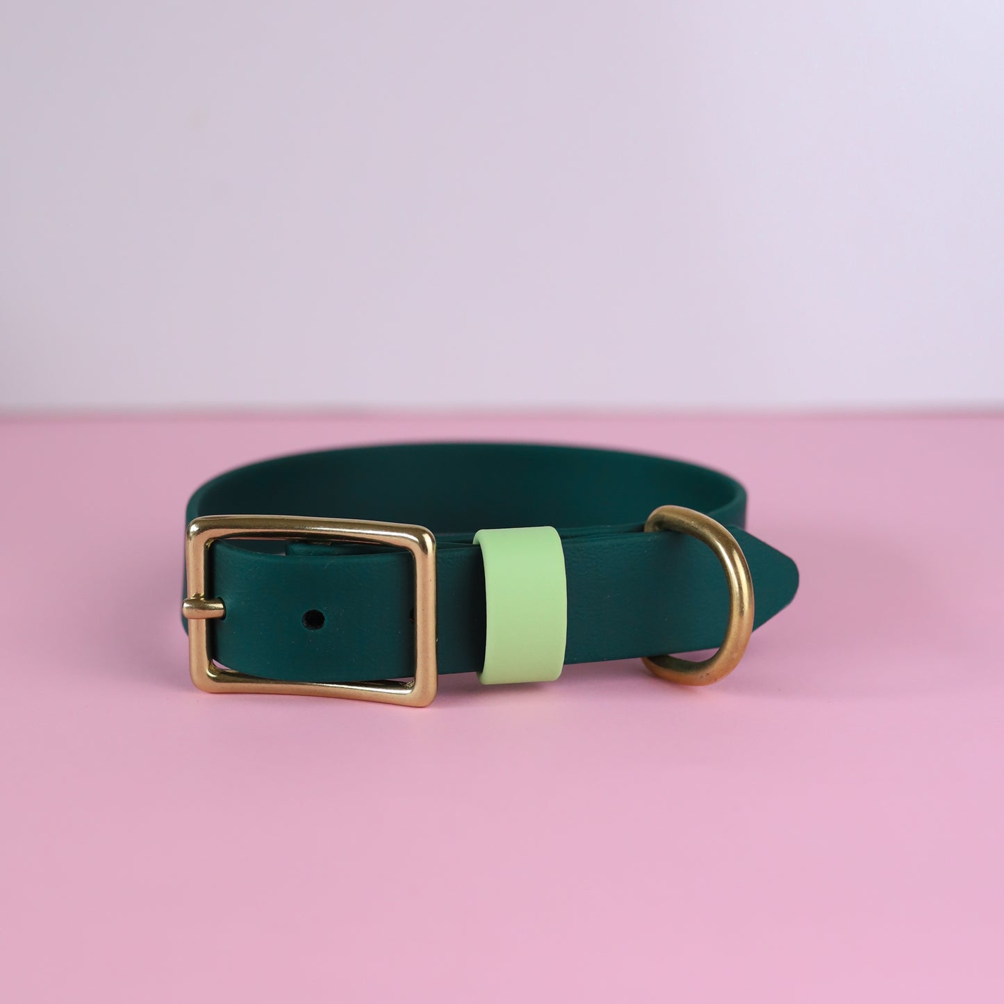 Sample sale 25mm flat collar green & pastel green 33-39cm