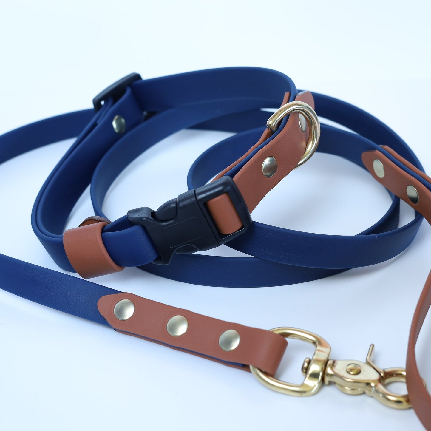 Adjustable collar with quick release buckle - two tones